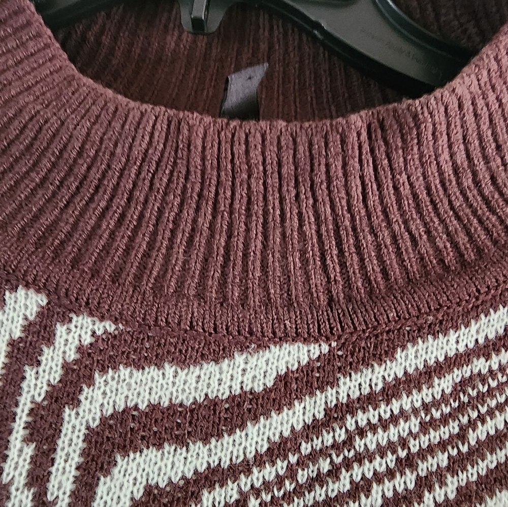 Divided Brown And White Patterned Turtleneck Swea… - image 4